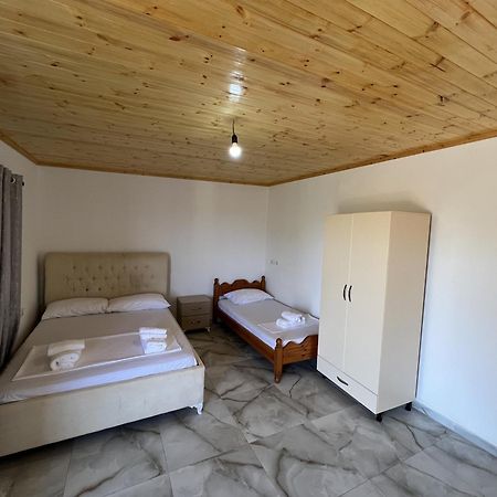 Oni Apartments Ksamil Buitenkant foto
