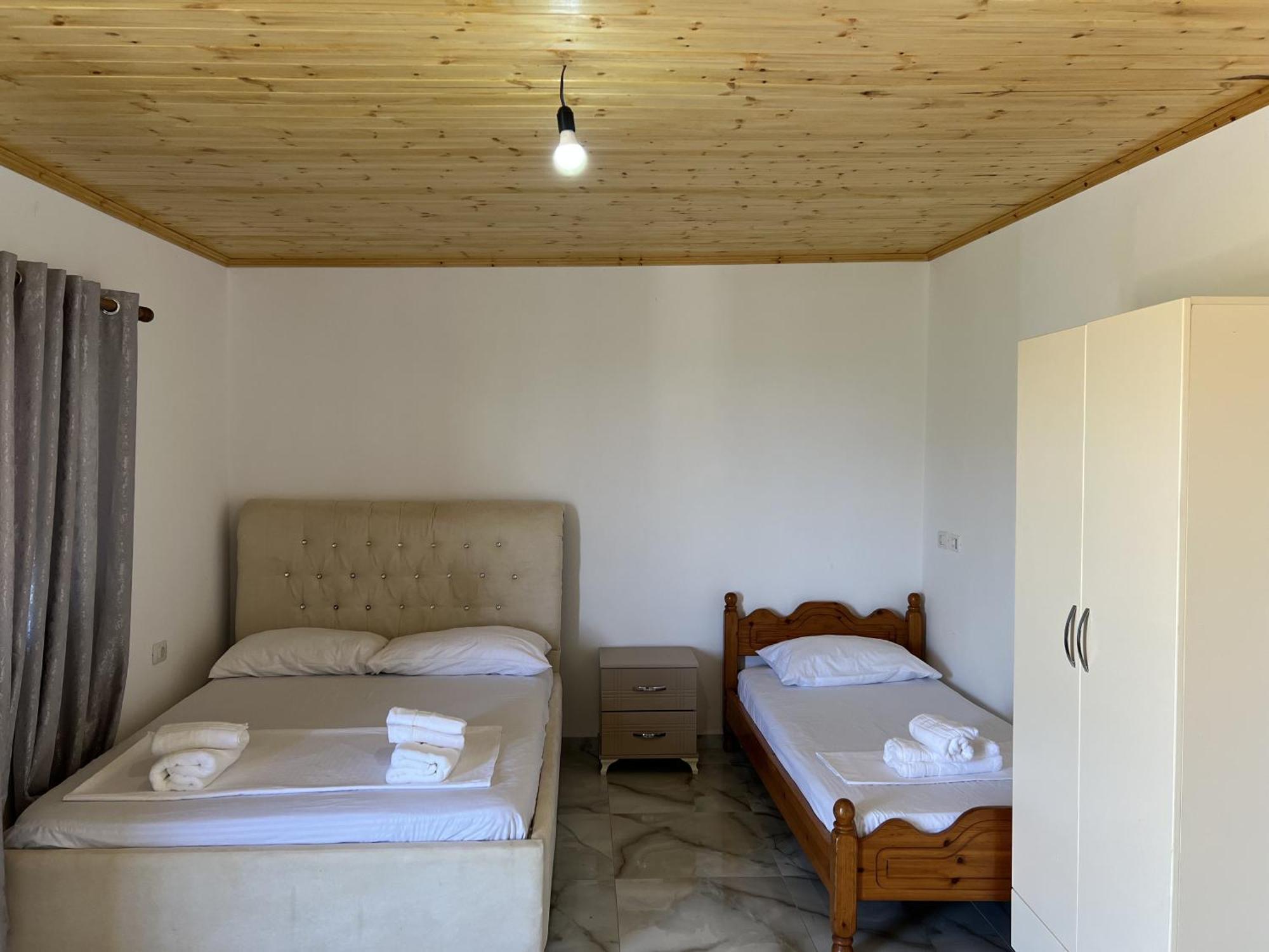 Oni Apartments Ksamil Buitenkant foto