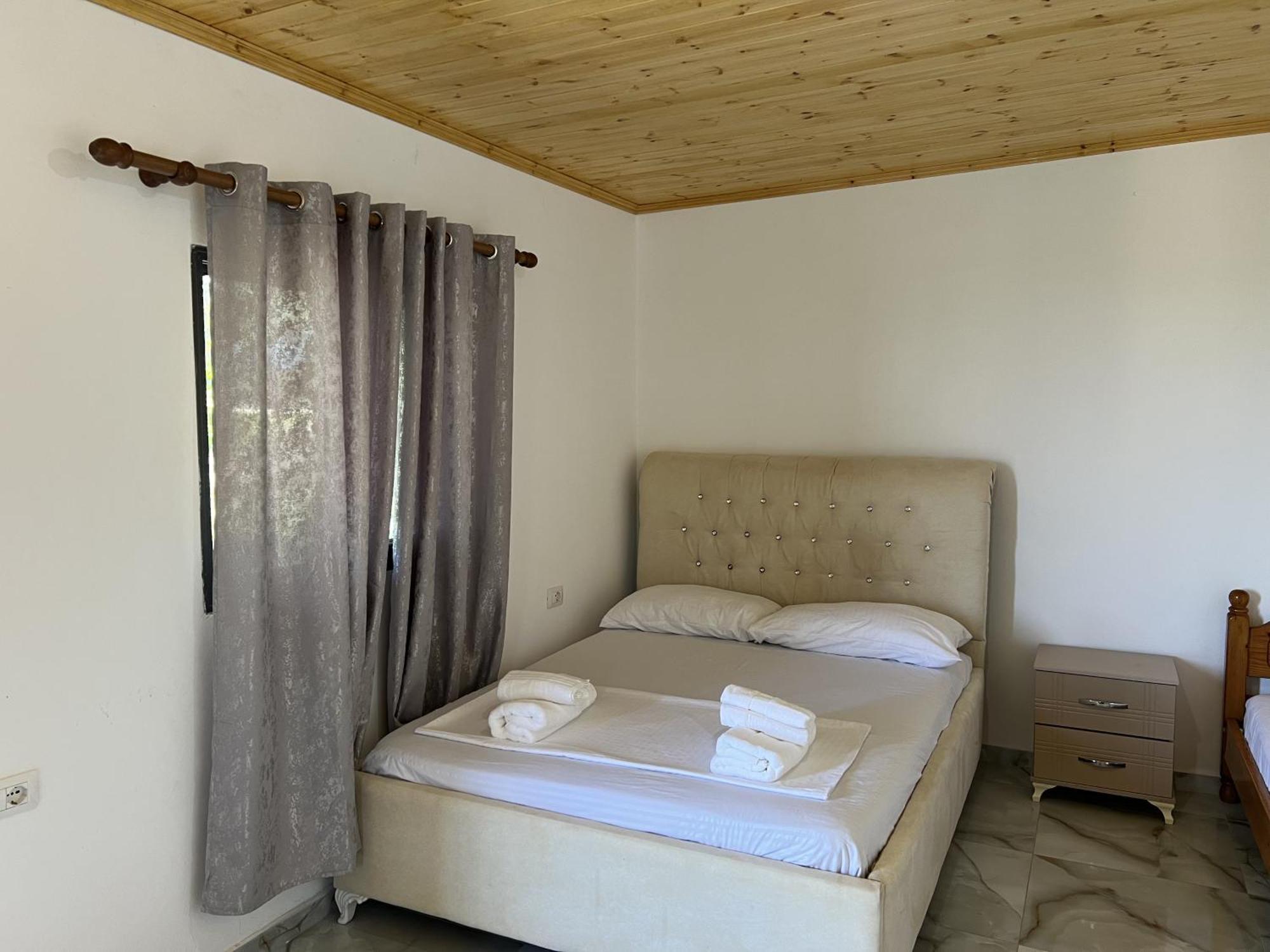 Oni Apartments Ksamil Buitenkant foto