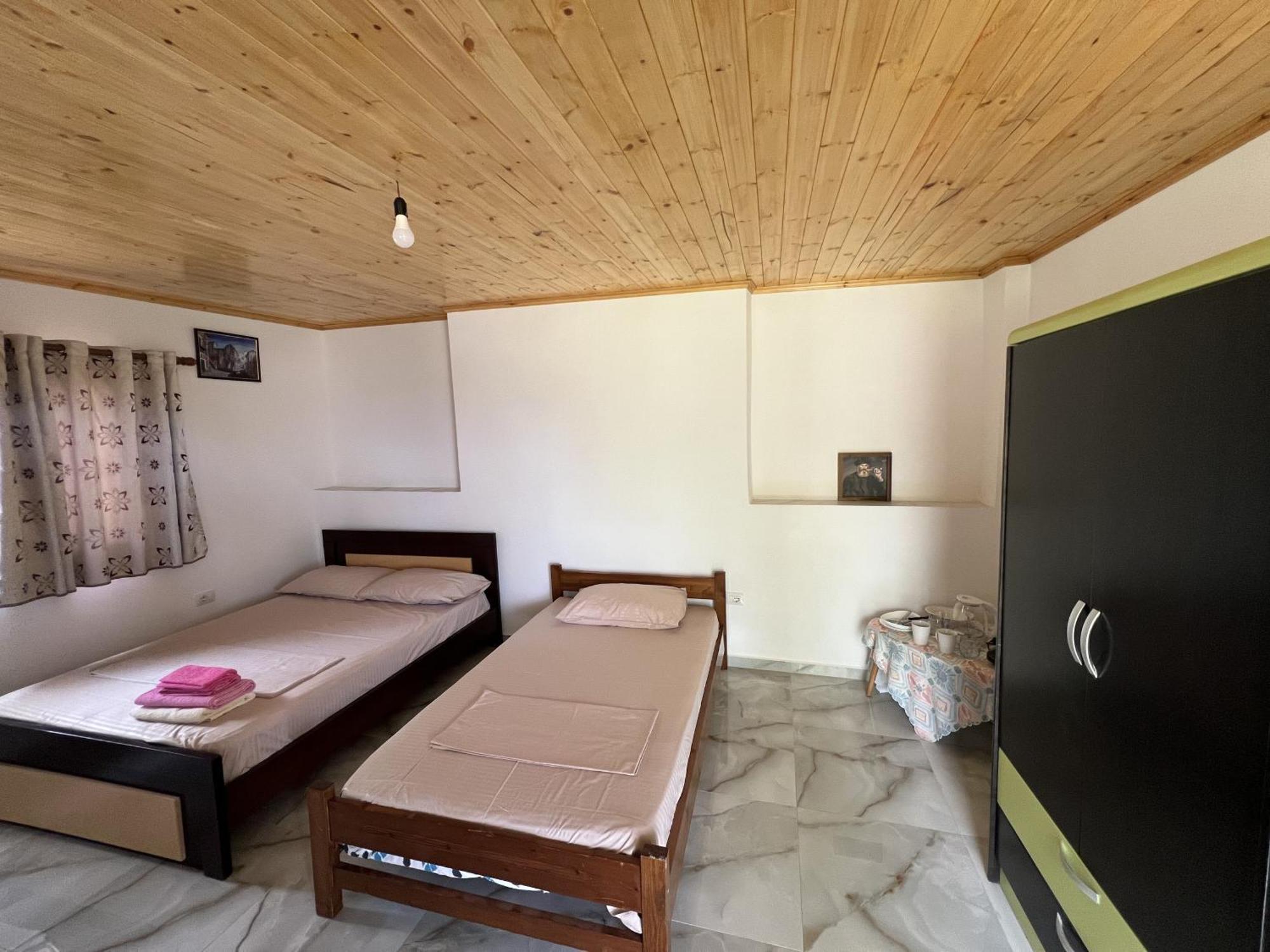 Oni Apartments Ksamil Buitenkant foto