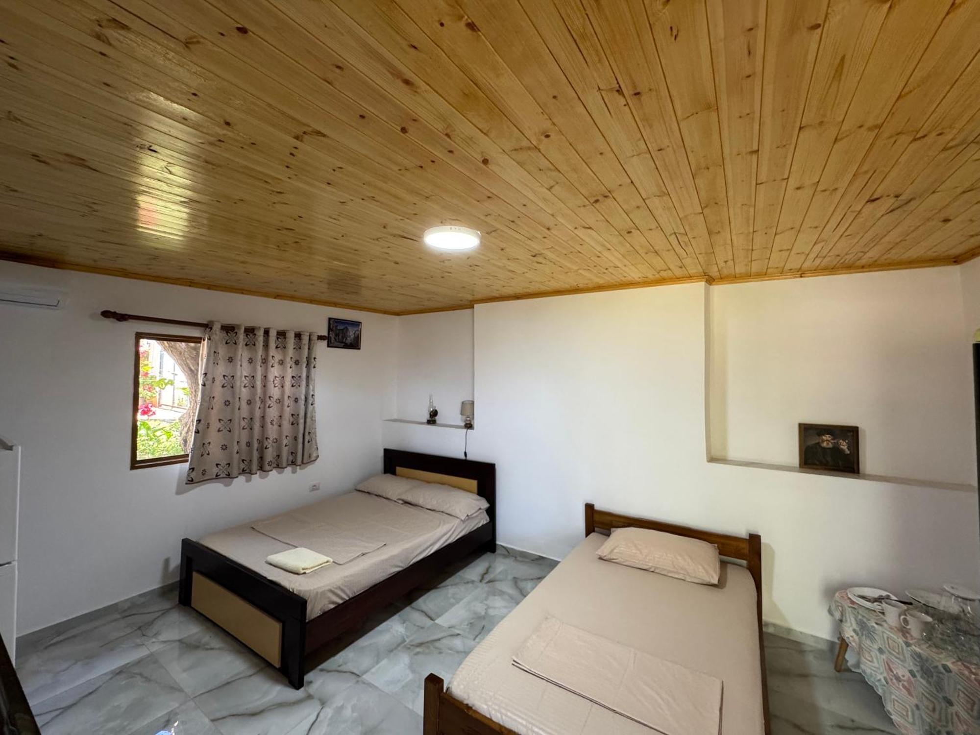 Oni Apartments Ksamil Buitenkant foto