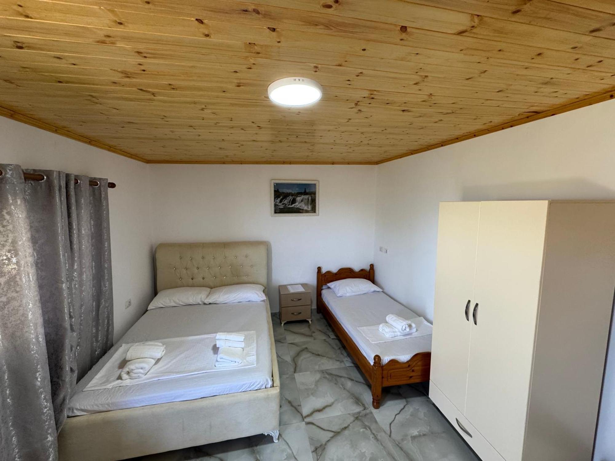 Oni Apartments Ksamil Buitenkant foto